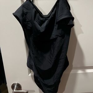 Old Navy strapless black swimsuit